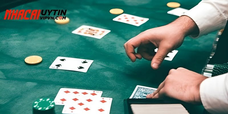 Chơi bài nhận thưởng cực đã tại Red88